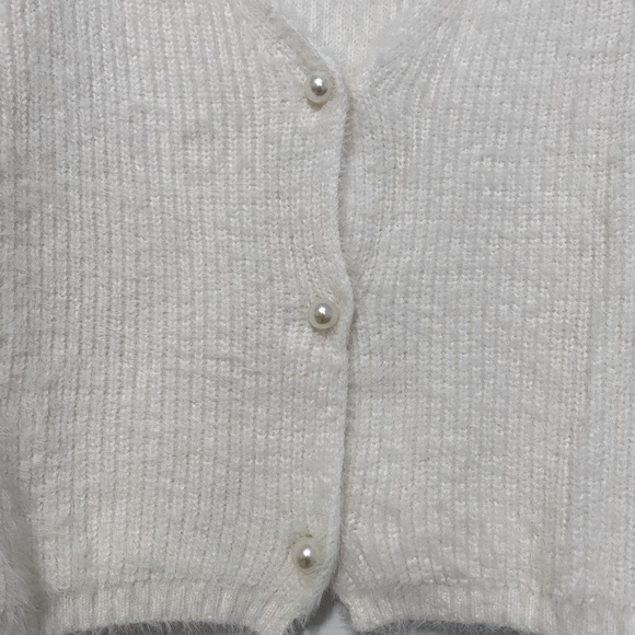 Sadie & Sage Fuzzy Pearl Button Cardigan/Top Size Small - Picture 5 of 8